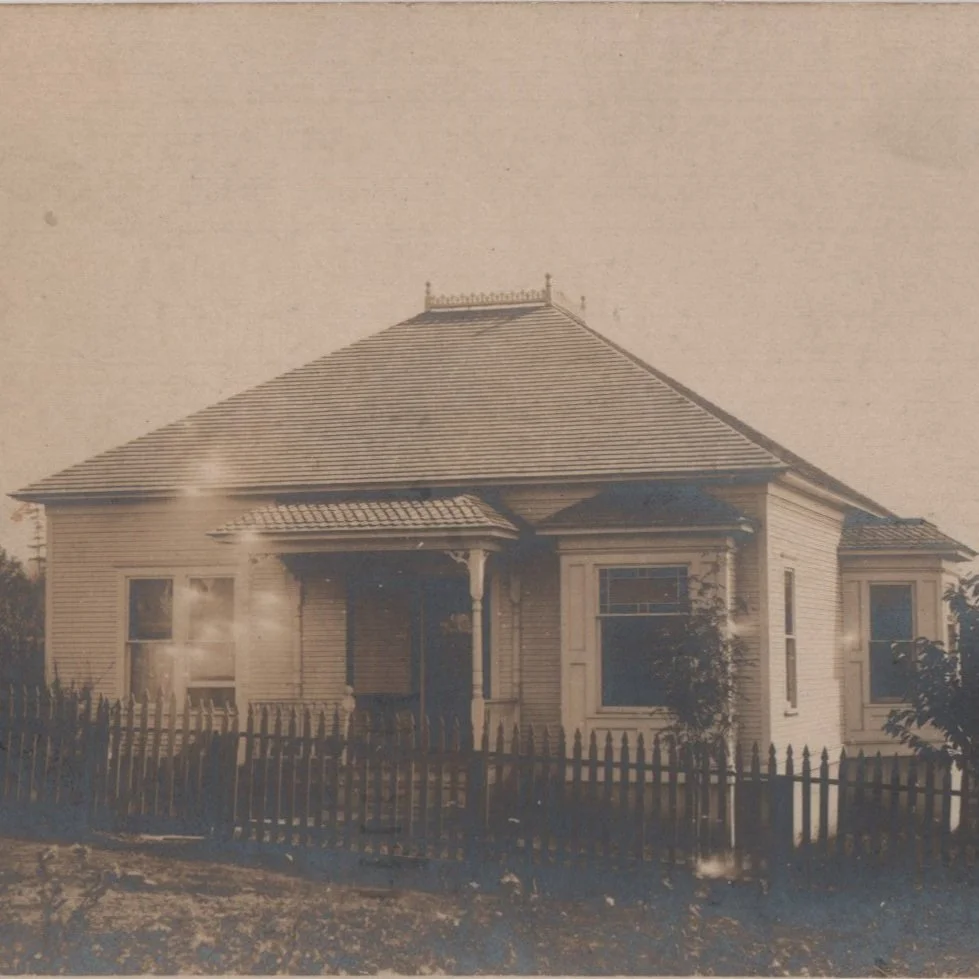 RPPC_WA_Seattle_1623+Ferry+Ave_Obverse.jpg