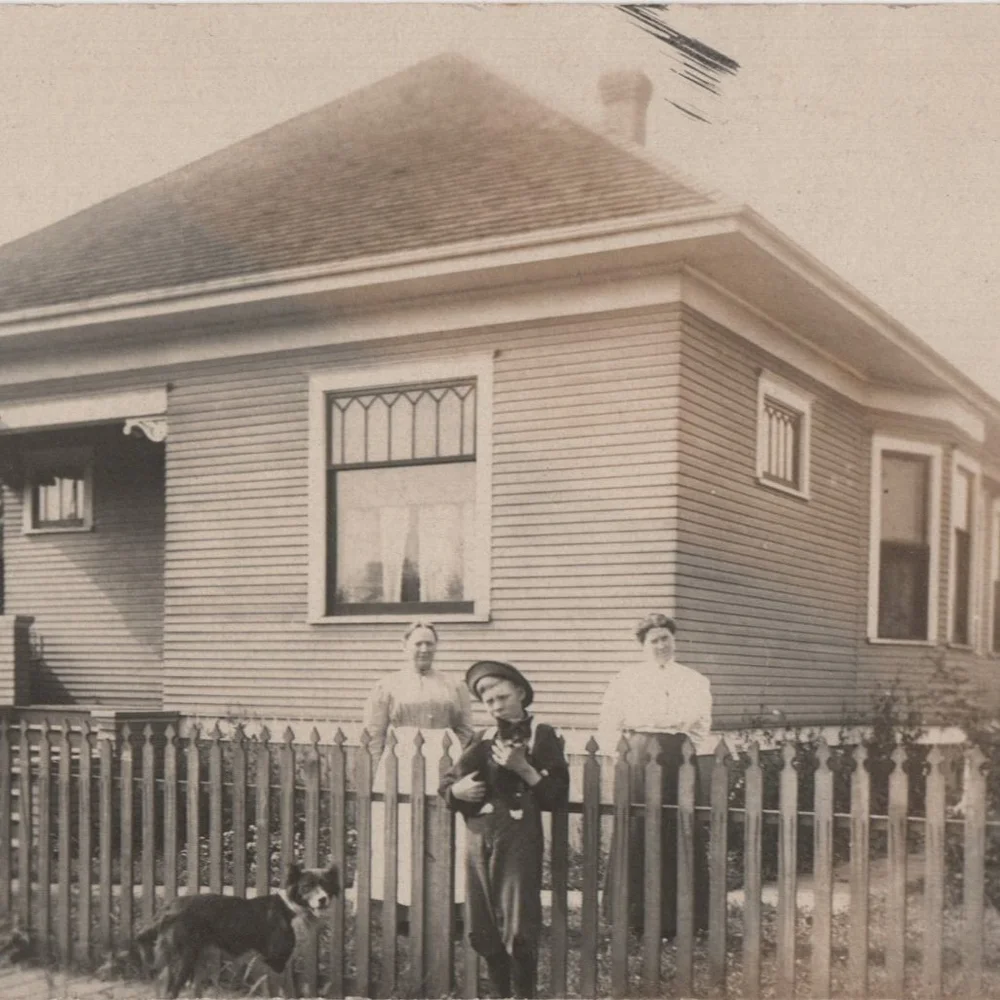 RPPC_WA_Seattle_406+Brandon+St_Obverse.jpg