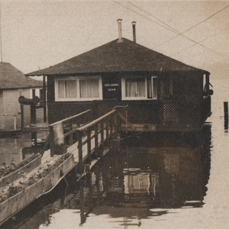 RPPC_WA_Seattle_Houseboat+Lazy+Lodge_Obverse.jpg