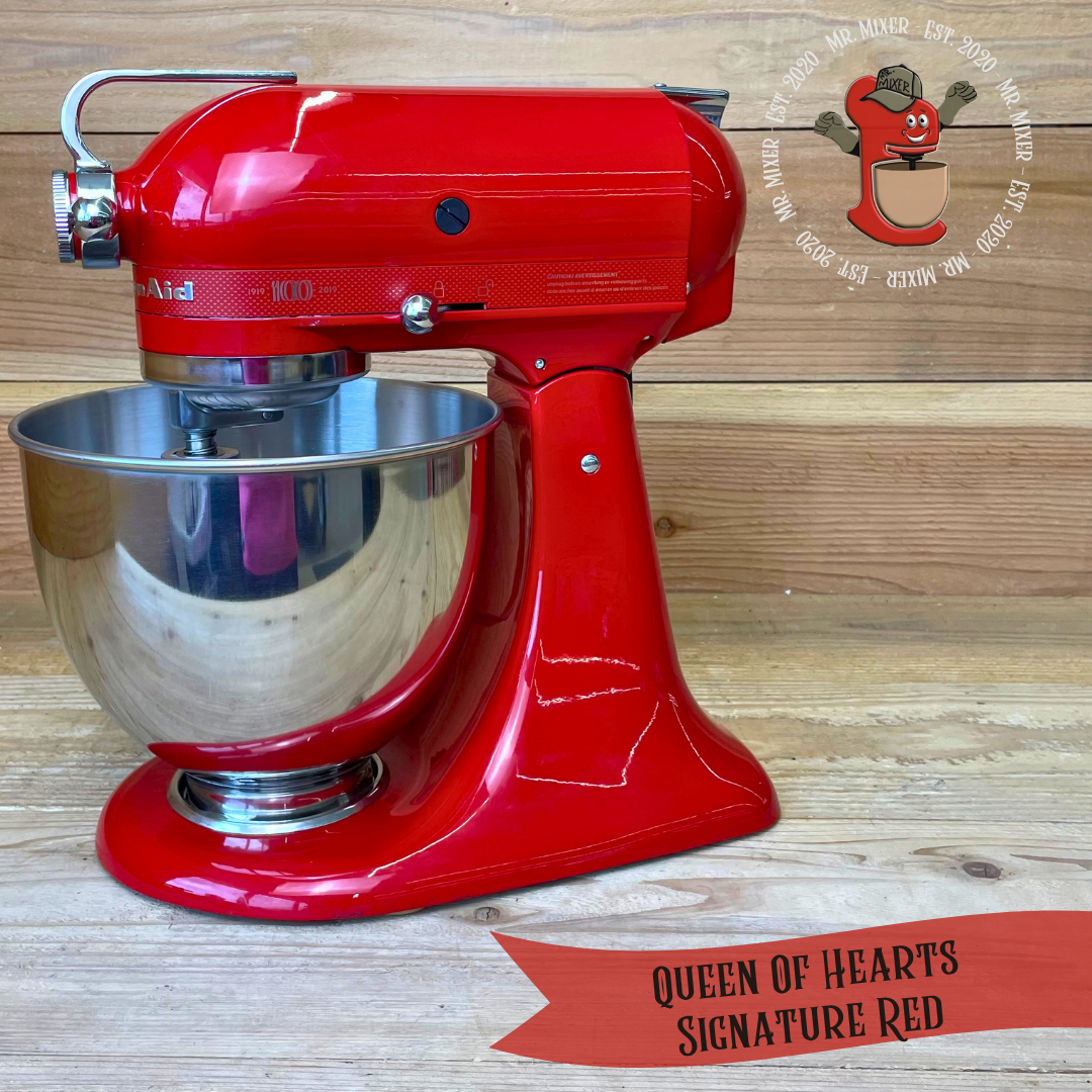 #705 Queen Of Hearts Signature Red (11).png