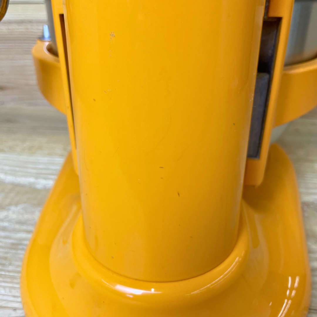 #778 Professional 600 Tangerine (8).png