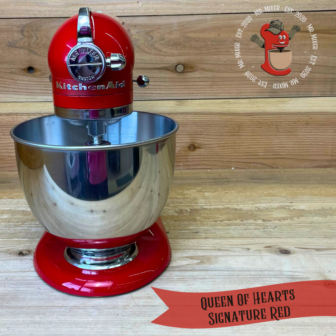 #705 Queen Of Hearts Signature Red (9).png