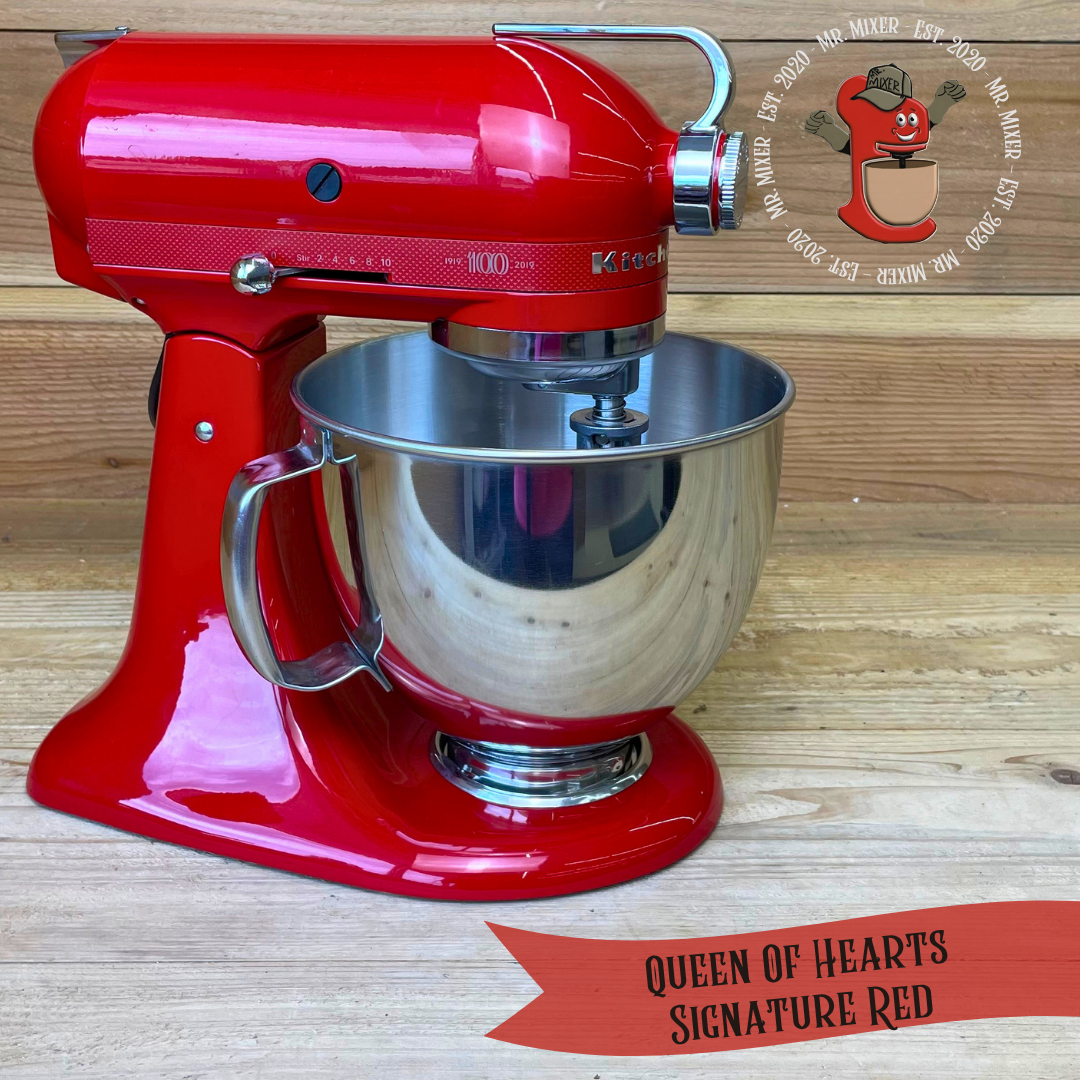 #705 Queen Of Hearts Signature Red (10).png