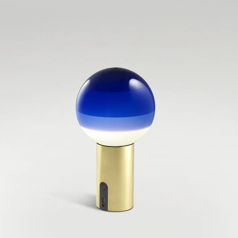 marset_lr_dipping-light-portable_blue-768x768.jpg