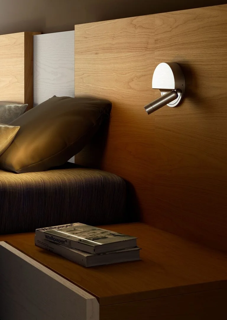 Ledtube-R-hotel-room-768x1084.jpg