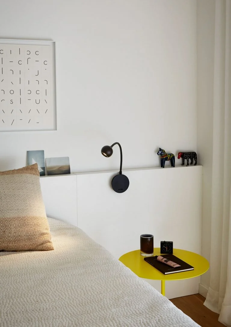 MARSET_HR_Nß8-wenge-bedside-lamp2-768x1087.jpg