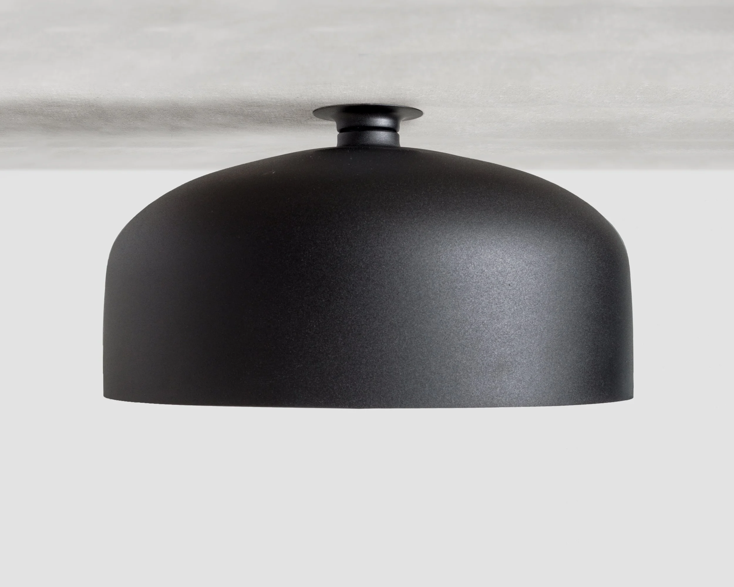 Spotlight CW Black E.jpg