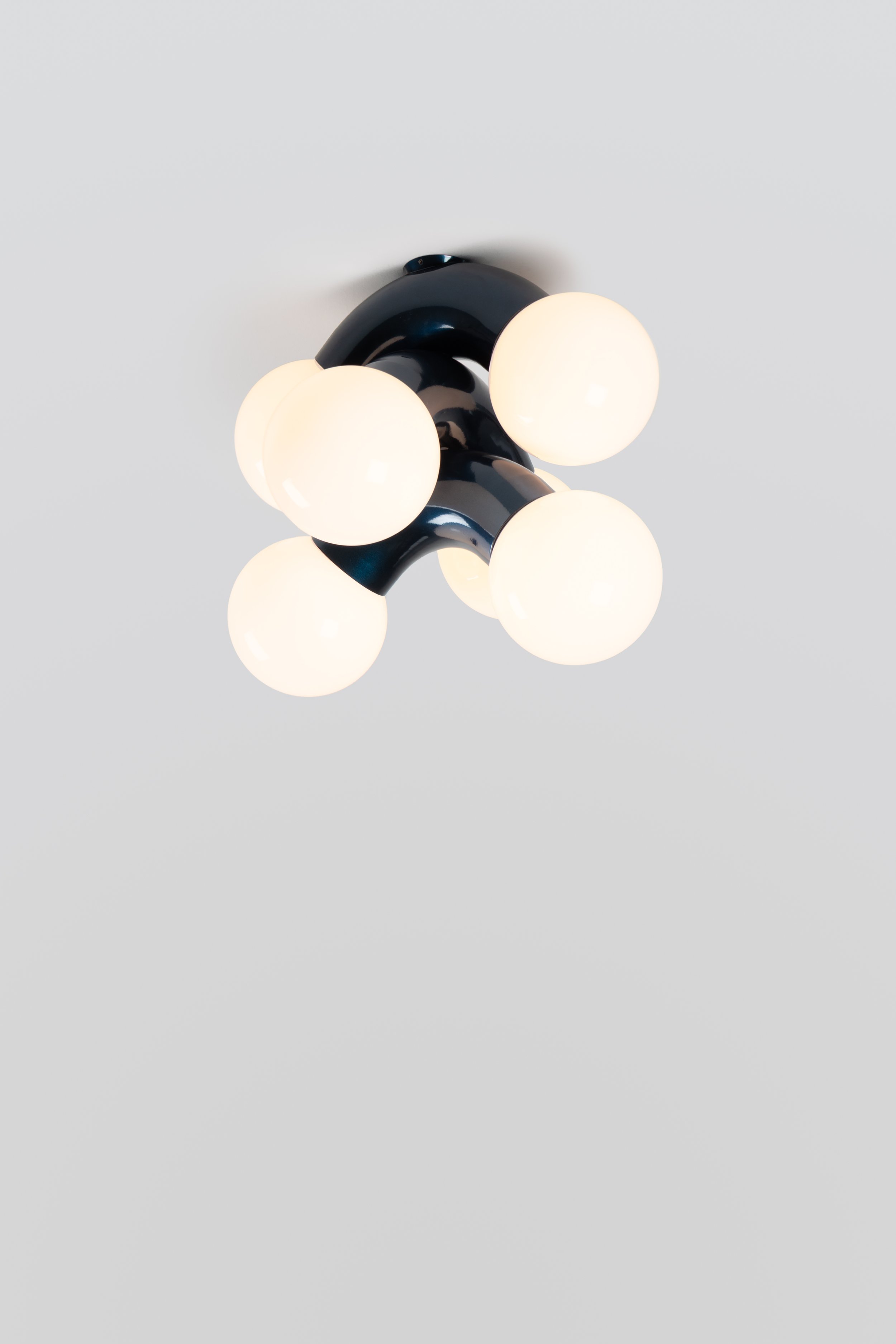 ANDlight_Vine_3_Ceiling_Midnight Chrome_CourtesyofANDlight_1.jpg