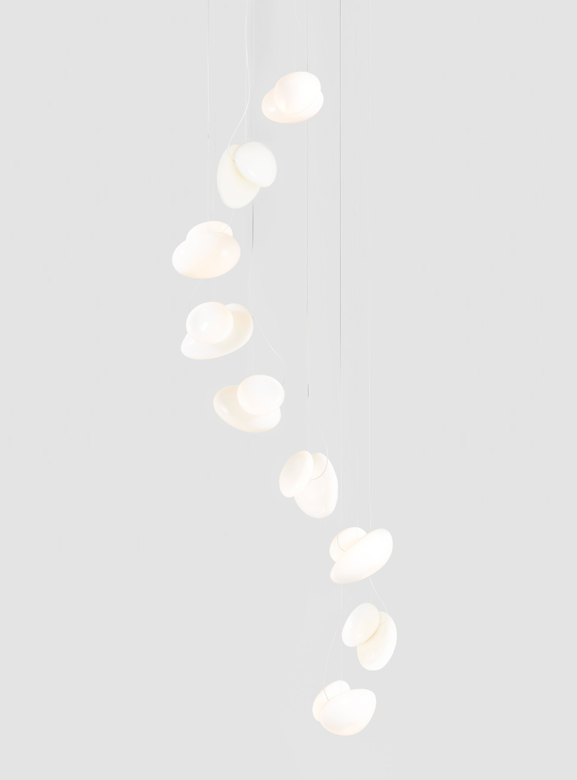 ANDlight_Pebble_Chandelier_Helix9_Pearl_CourtesyofANDlight.jpeg