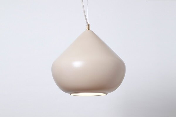 handandeye_chroma-ceramic-pendant_oyster_web.png