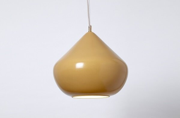 handandeye_chroma-ceramic-pendant_mustard_web.png