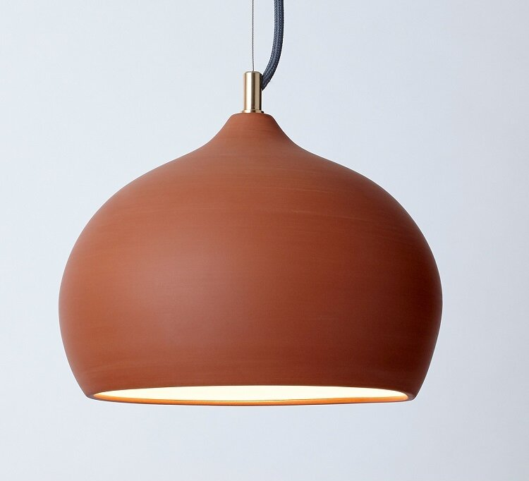 handandeye_terracotta-medium-pendant_lead-image_web (1).png