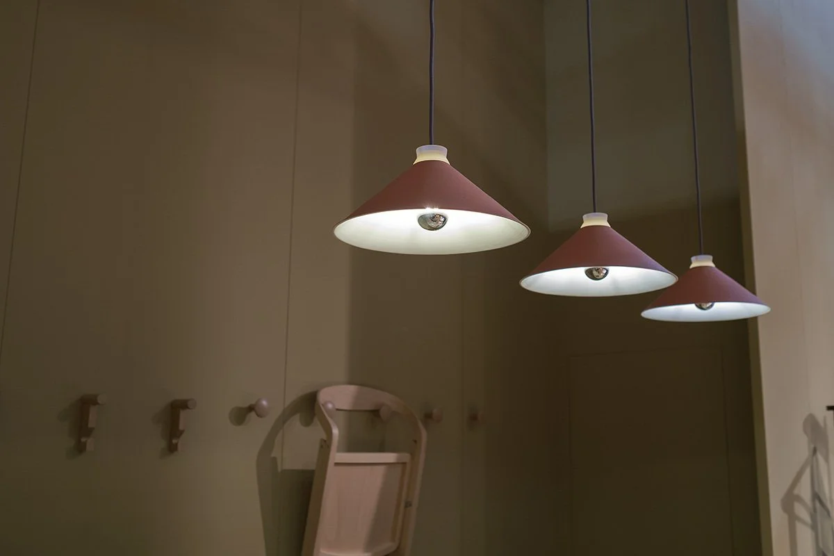 handeye_journal_fuji-colour-coral-pendants_zilioac_milansalone2018.jpg