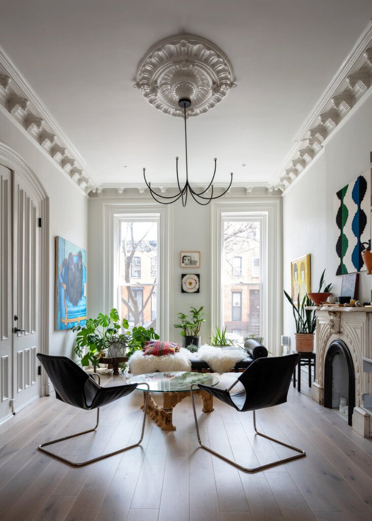 vondalwig-clinton-hill-duplex-living-room-733x1026-1.jpg