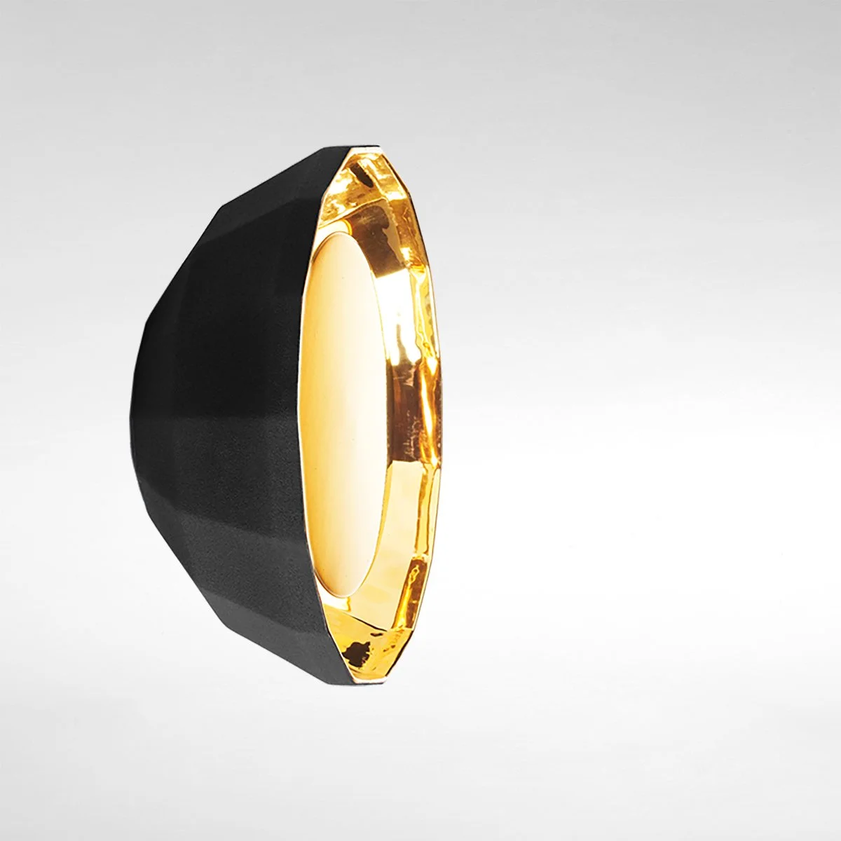 scotch_wall_black_gold.jpg