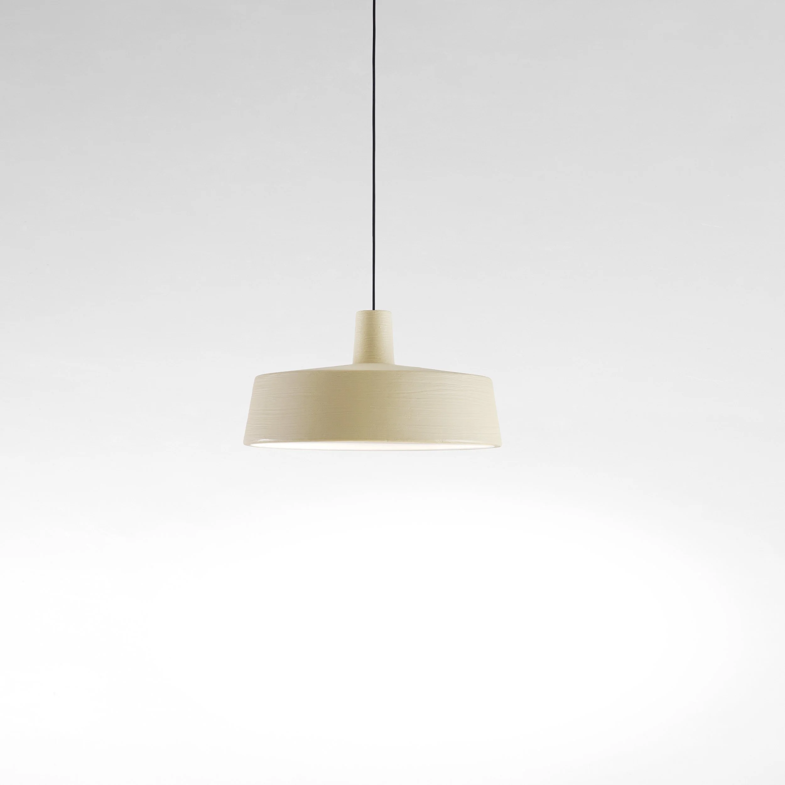 marset-hr-soho57-susp-sand.jpg
