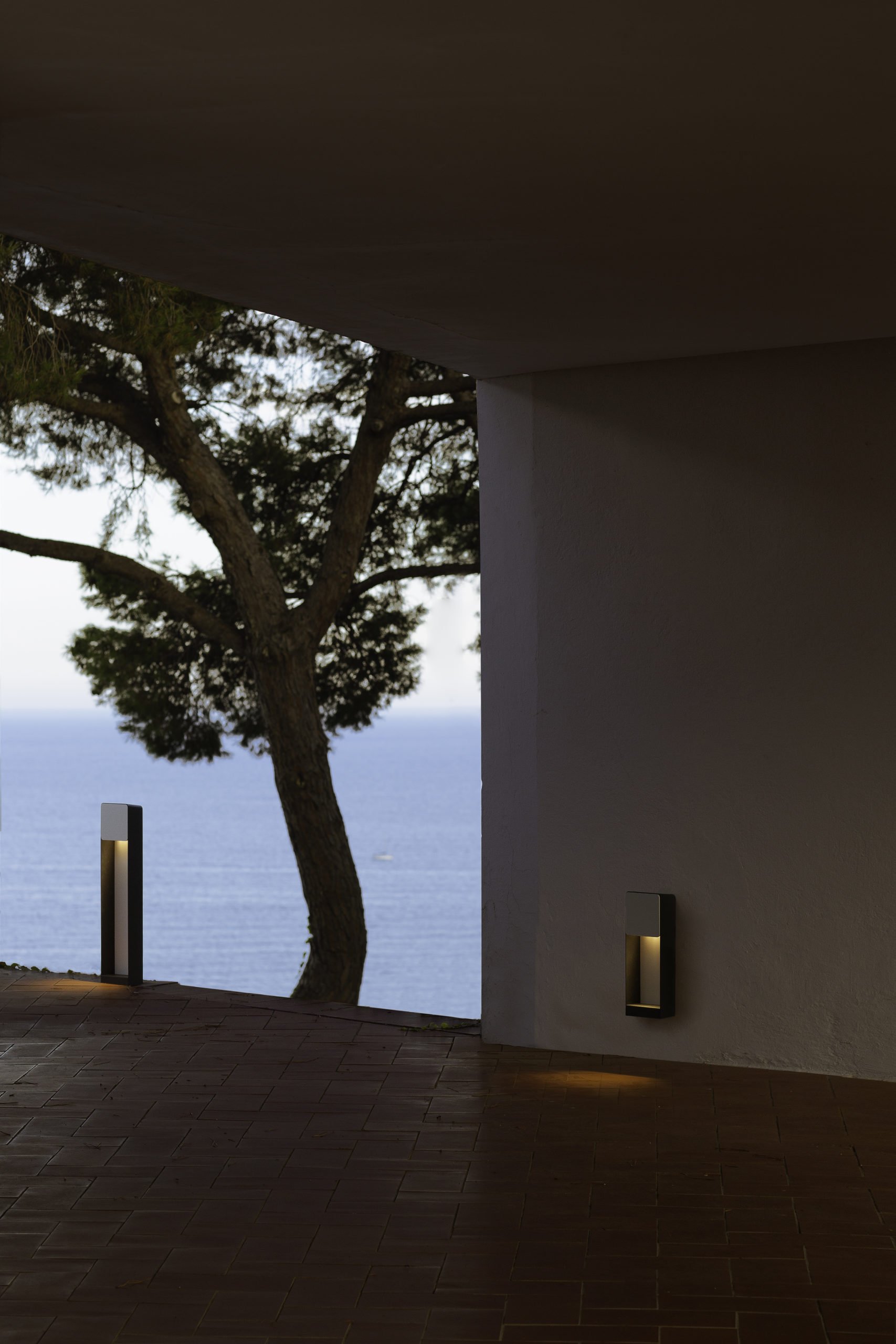 marset_lr_lab-bollard-and-wall-scaled.jpg