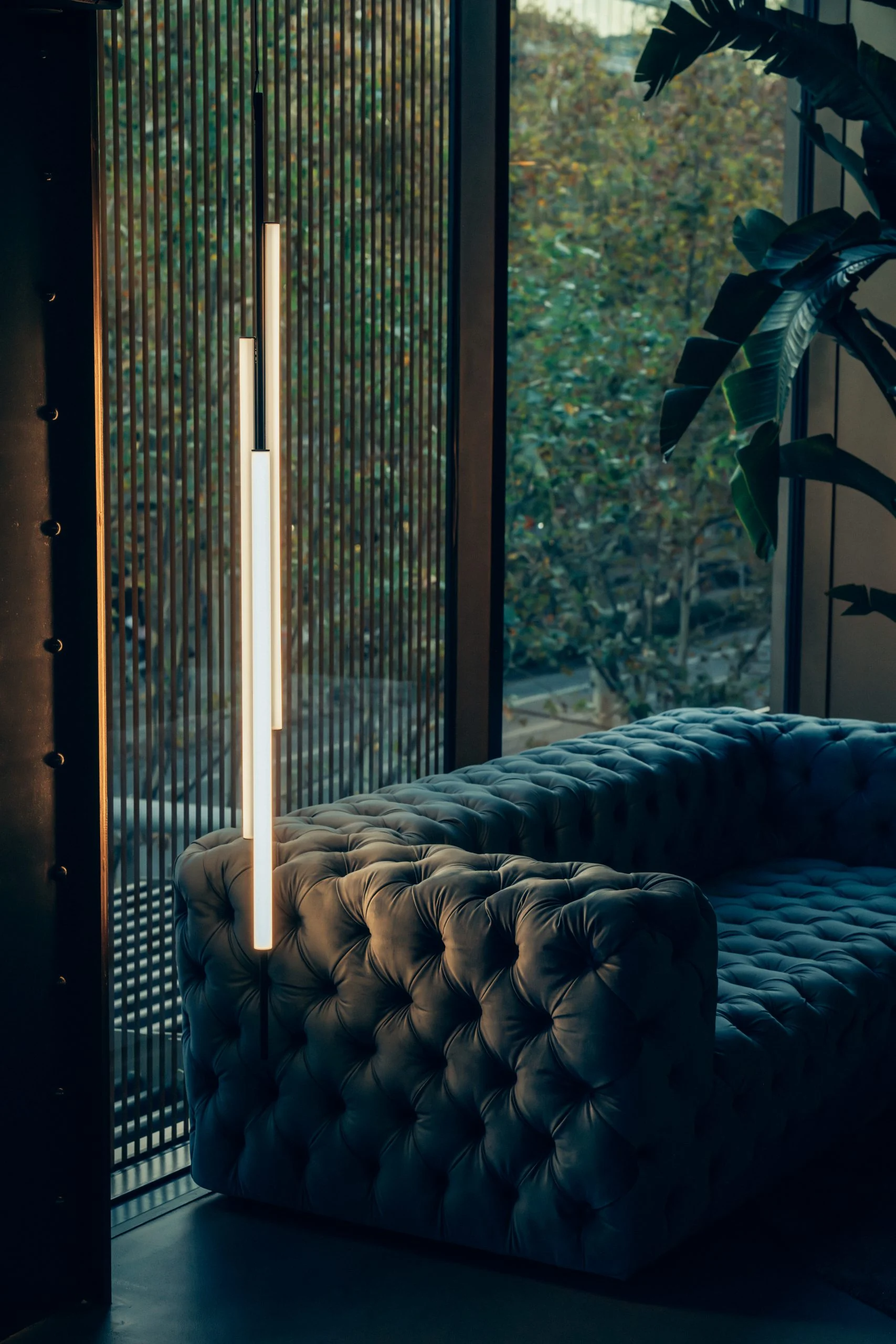 marset-hr-ambrosia-v175-black-casa-seat-scaled.png