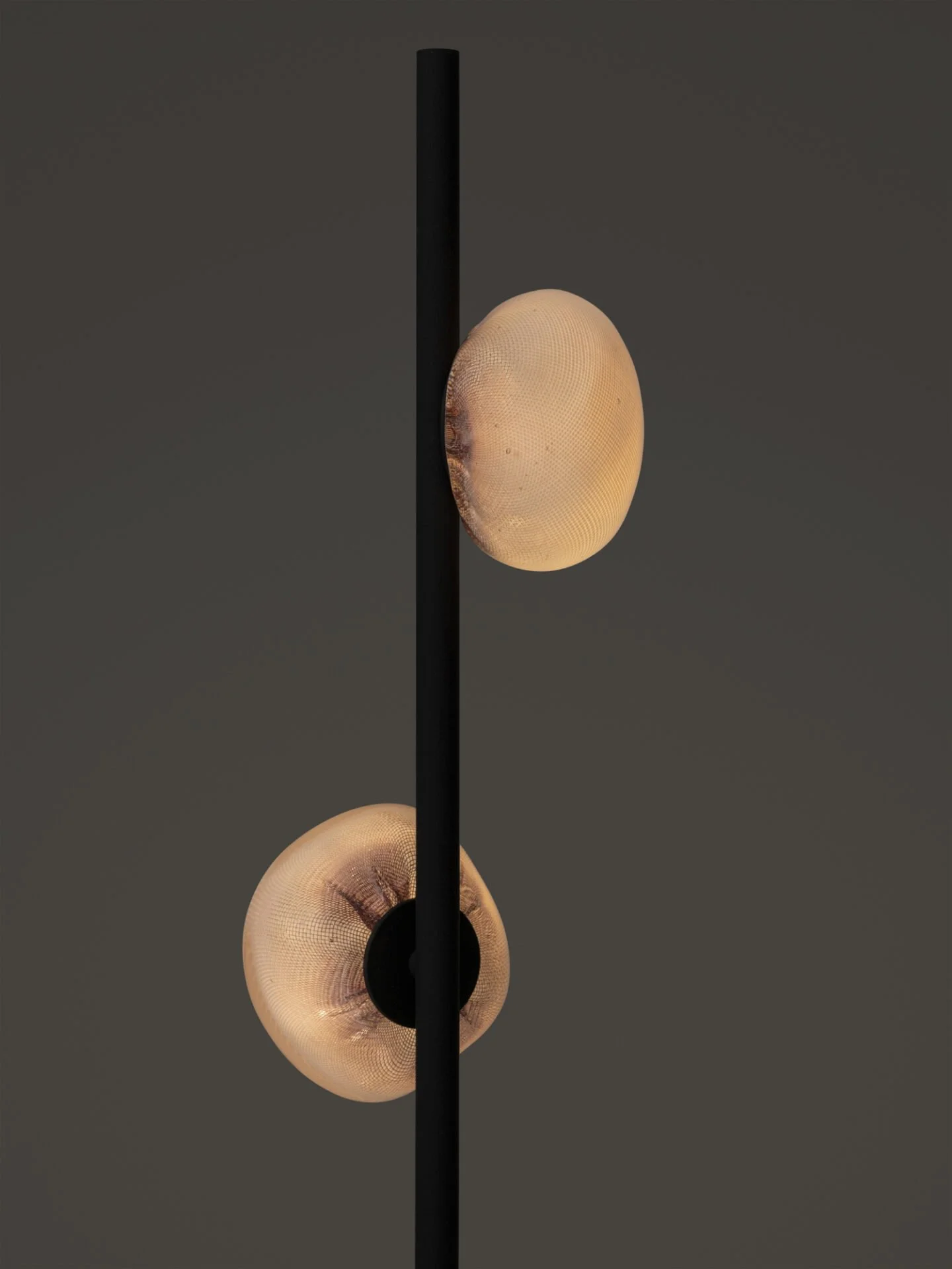 84v-Floor-Black-Dark-Detail.jpg