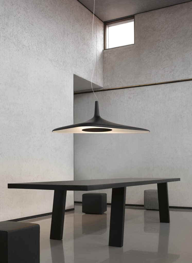 Luceplan-Soleil-Noir-D82-suspension-01-746x1024.jpg