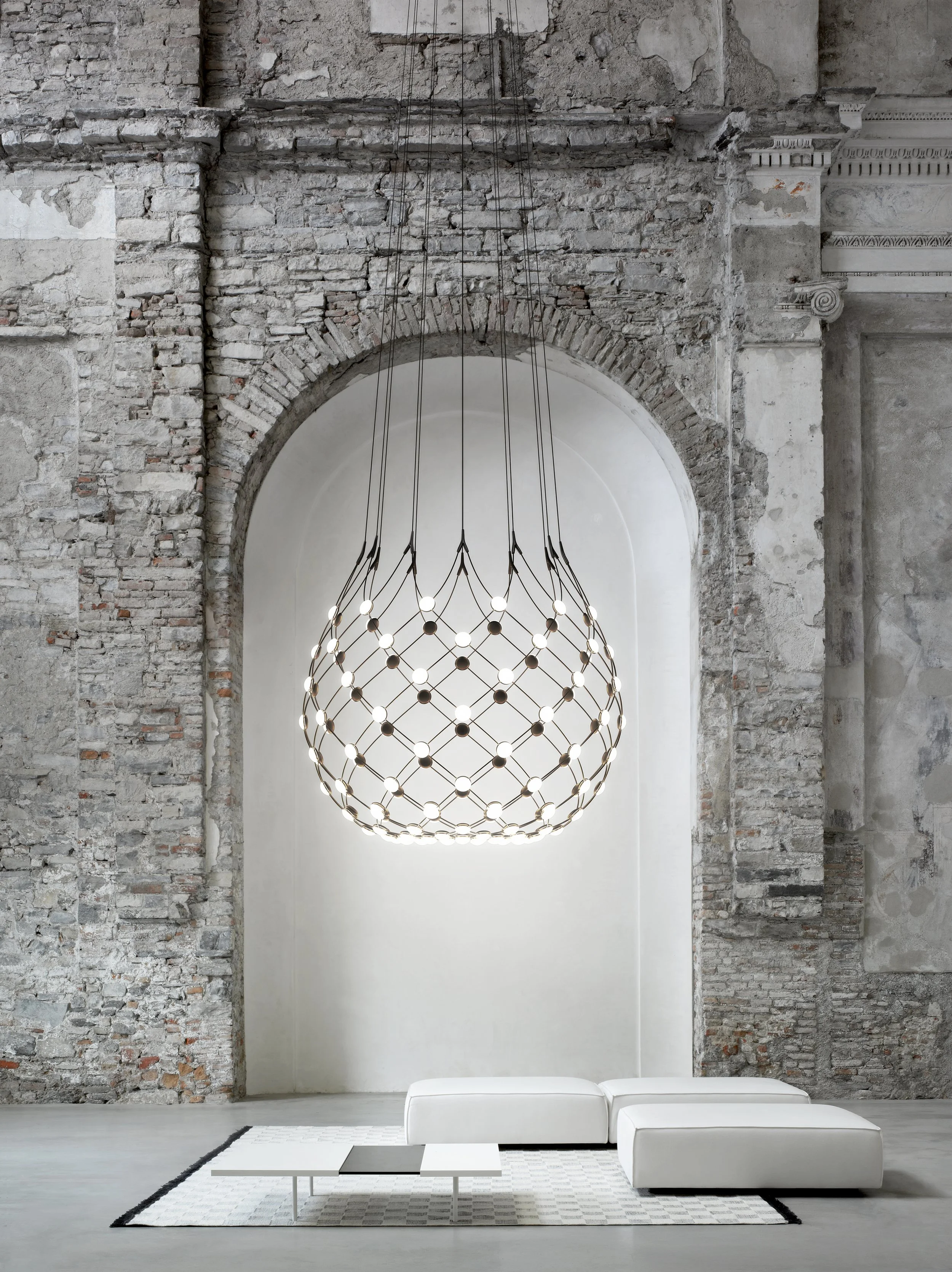 Mesh_suspension_Luceplan_3.jpg
