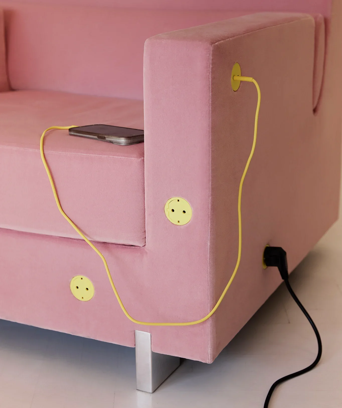 3DD-le-petit-voyeur-22-smiley-FannyR-03-projects.webp