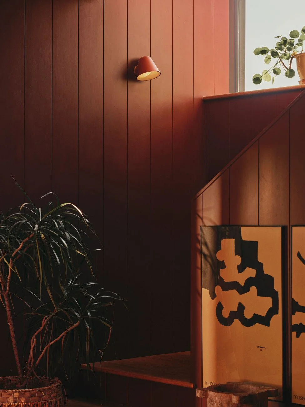 HandEye_Mutze_stairwell_on_WEB-975x1300.jpg