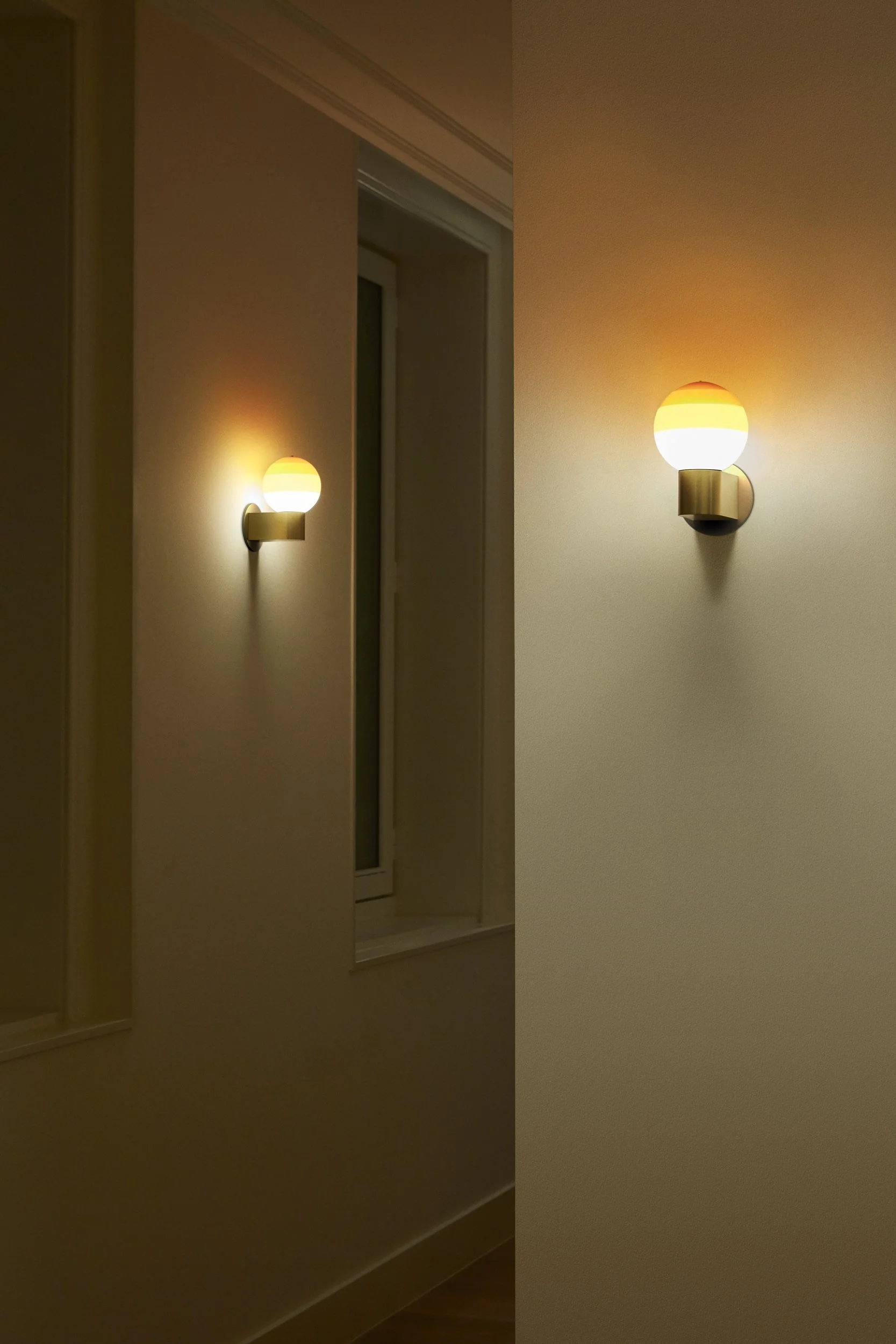 marset_hr_dipping-a1-amber_corridor.jpg