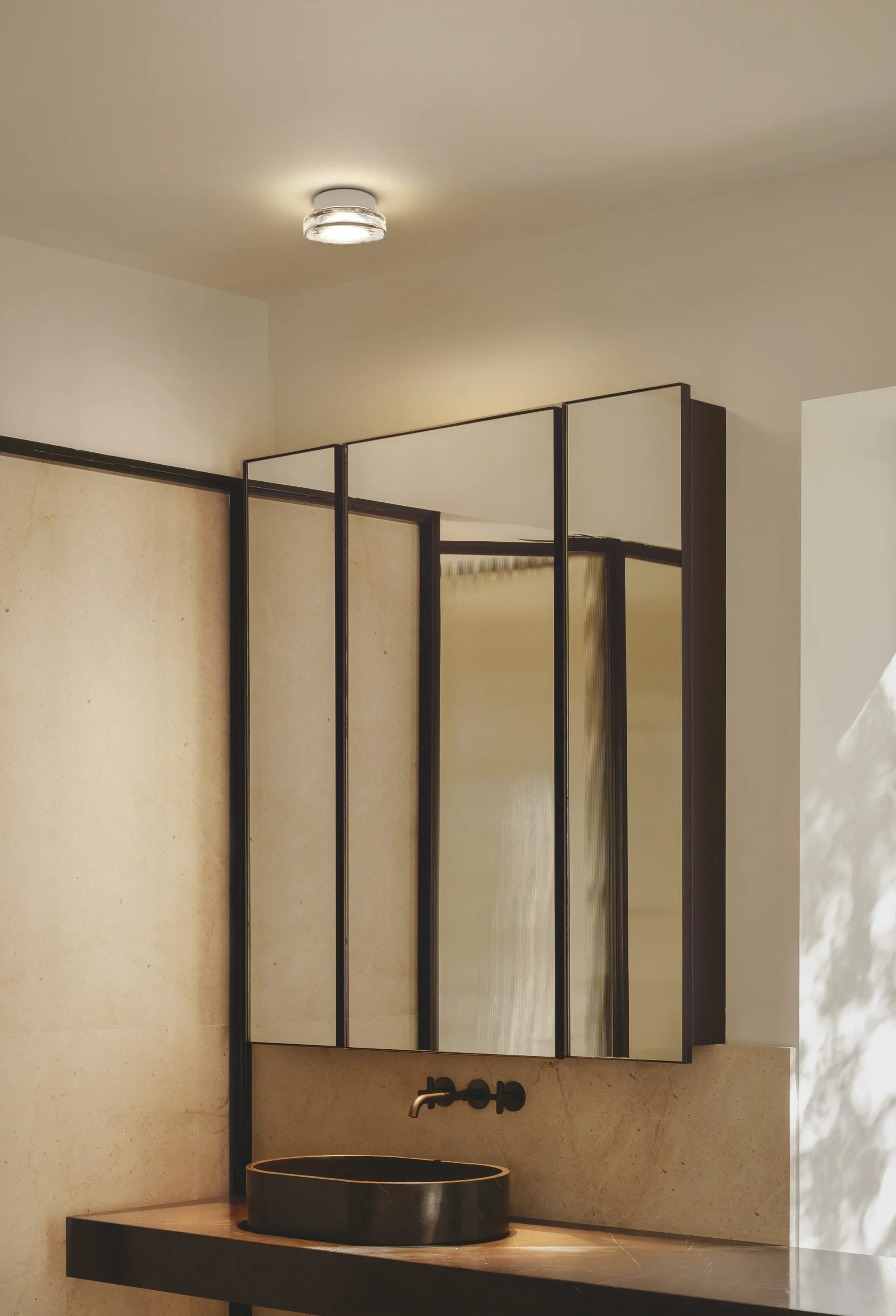 marset-lr-roc-plus-white-on-the-ceiling-bathroom-scaled.jpg