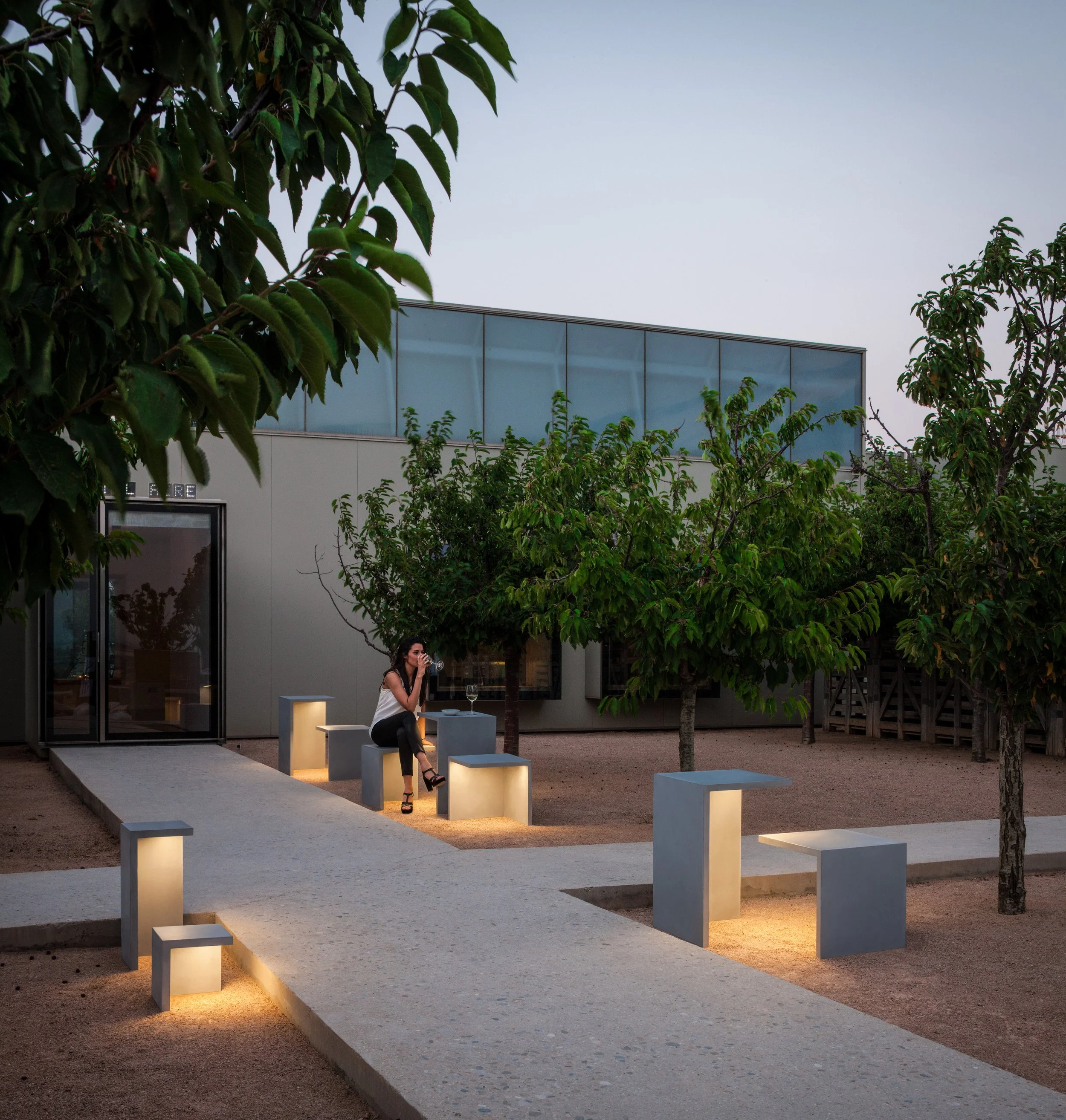 Vibia_Empty_4125-18_4130-18_4135-18_4136-18.jpg