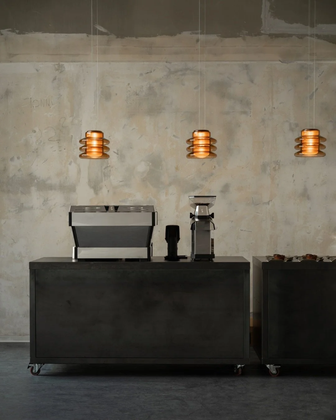 A moment for Canadian-made design. 

Congratulations to our friends at @and_light for taking home the People&rsquo;s Choice Award at last week&rsquo;s @azuremagazine AZ Awards!

Designed by Caine Heintzman, Pace is a masterclass in how modularity can