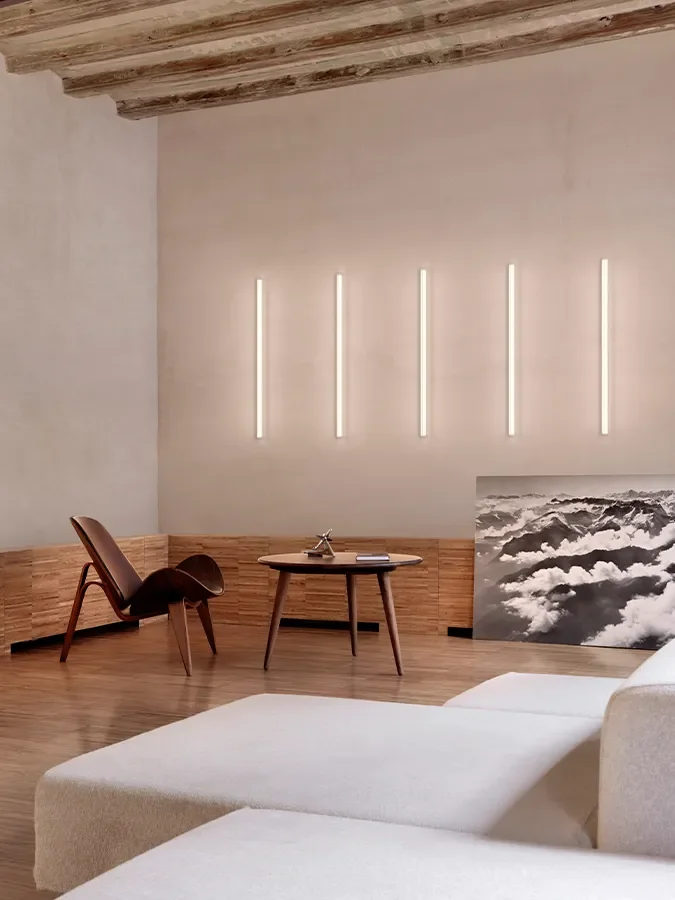 Halo_wall_card_1_0c3586ac06.webp