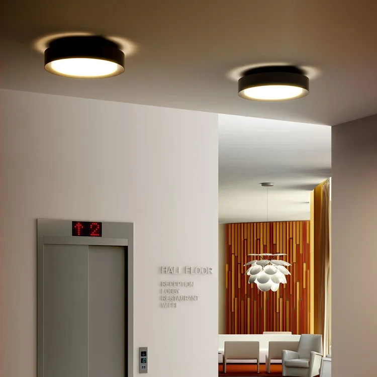 marset-lampara-plaff-on-at-a-lobby.webp