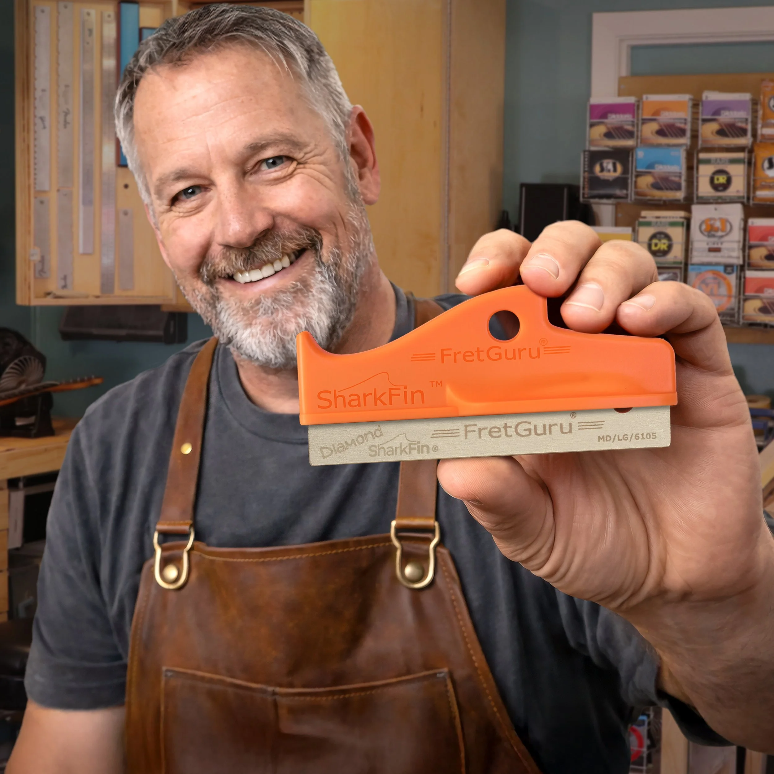 Fretguru-Sharkfin-Workshop Guy_MOD3.jpg