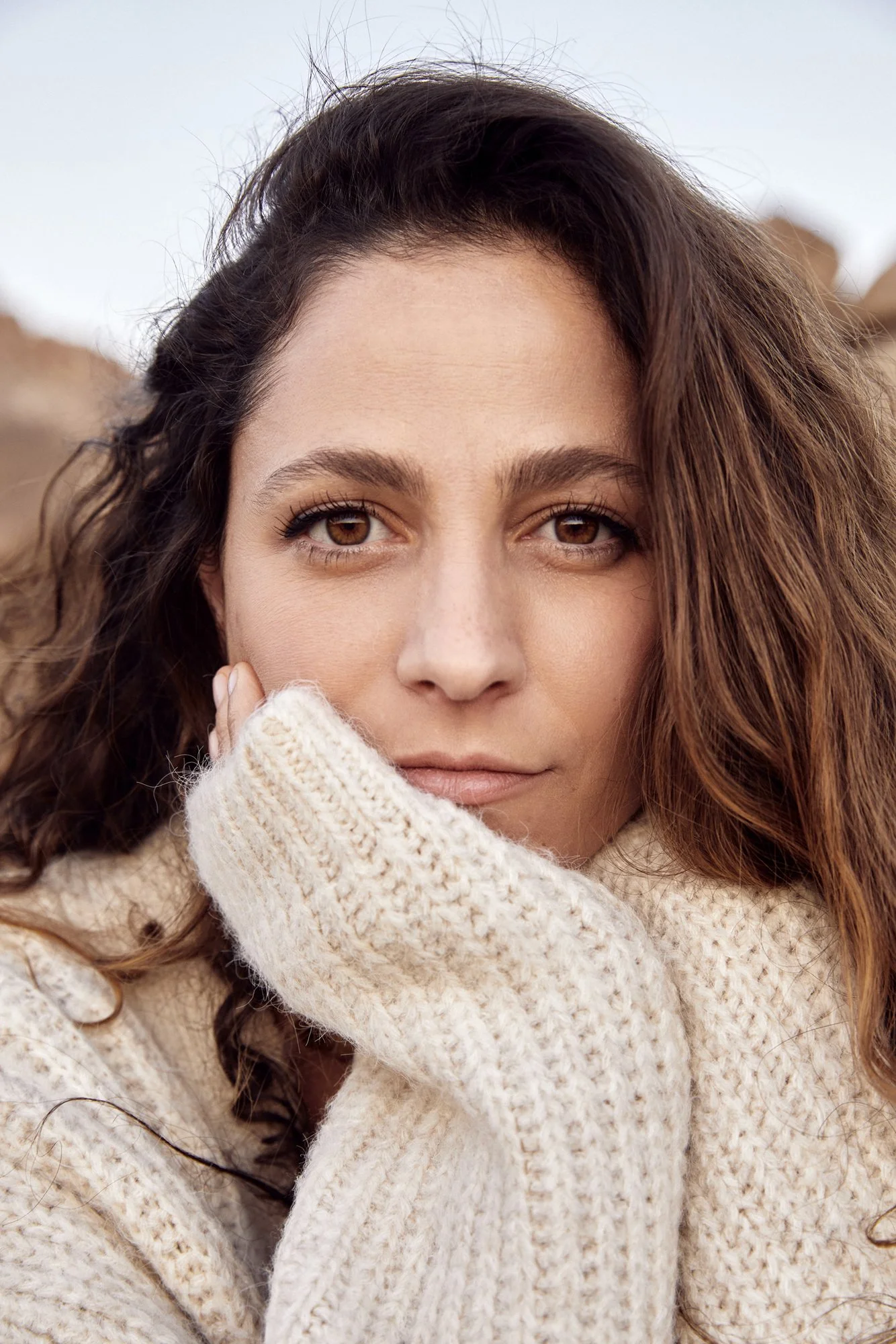 Mariana-Orkenyi-Claudia-Lucia.jpg