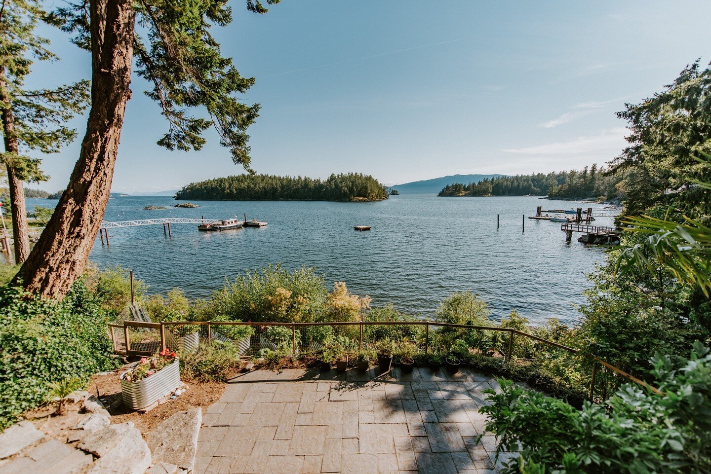 Pender Harbour paradise🤩⁠
⁠
Agent: @gina_stockwell_⁠
.⁠
.⁠
.⁠
.⁠
.⁠
#sunshinecoastbcvacationrental⁠
#vrbo⁠
#sunshinecoastbc ⁠
#sunshinecoastbcrealestate ⁠
#sunshinecoastrealtor ⁠
#gibsonsbc ⁠
#gibsonsrealtor ⁠
#gibsonsrealestate ⁠
#secheltbc⁠
#seche