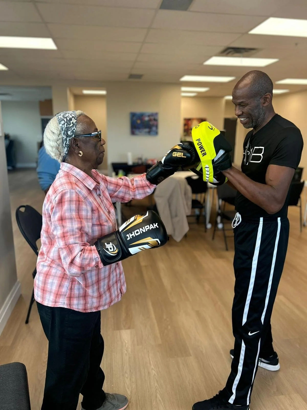 dfcc-seniors-fitness-01.jpg