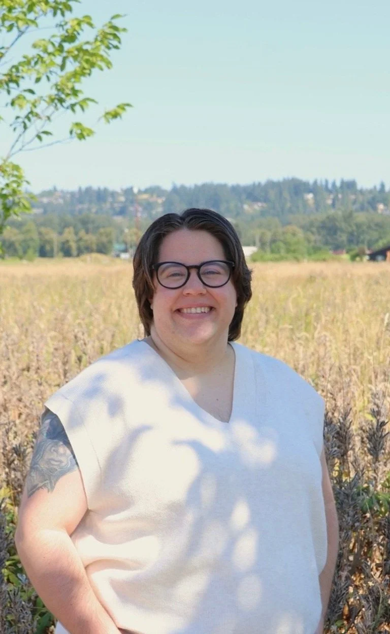 Therapist at Sequoia Teen Counseling Center specializing in neurodivergent teenager's mental health