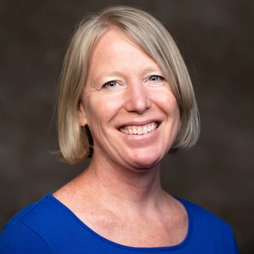 Urry_headshot_2019_073_squarecrop - Heather Urry.jpg