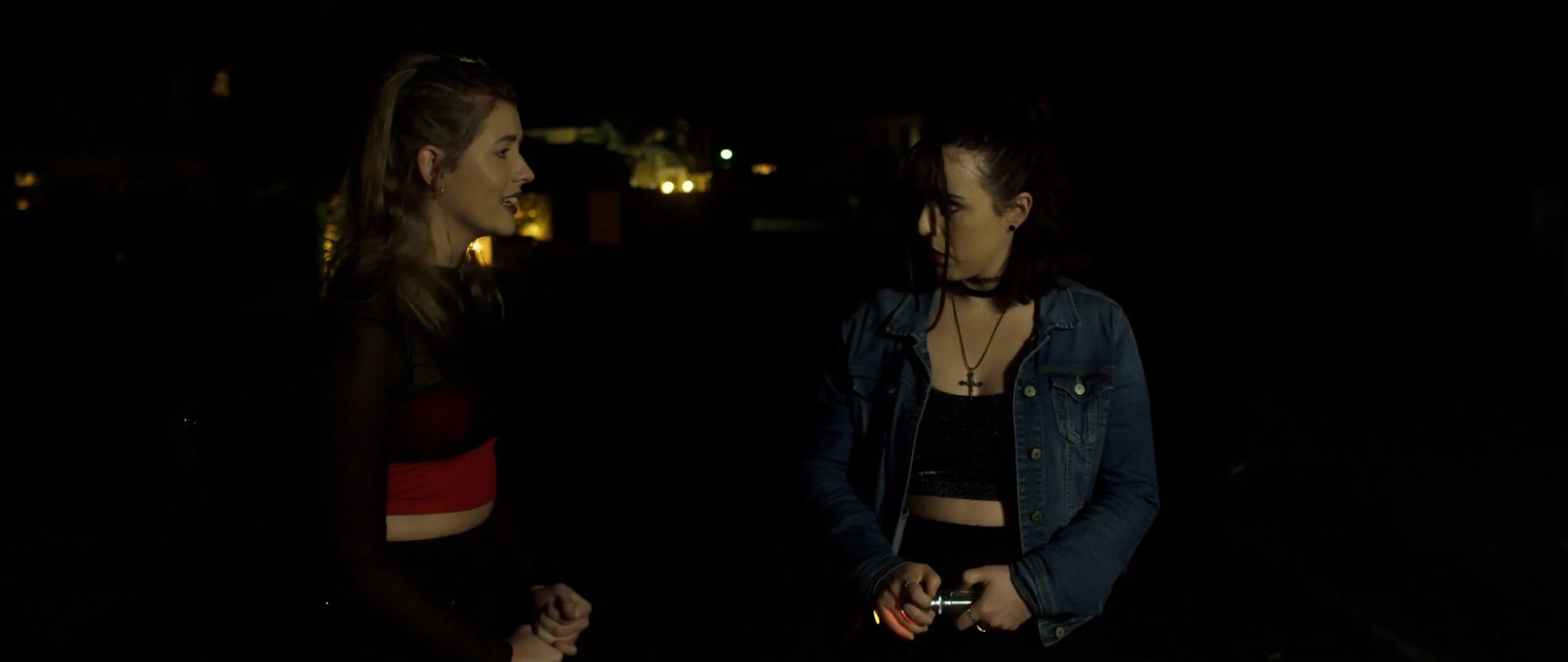 NNN 3 GirlsonStreet-5120x2161.jpg