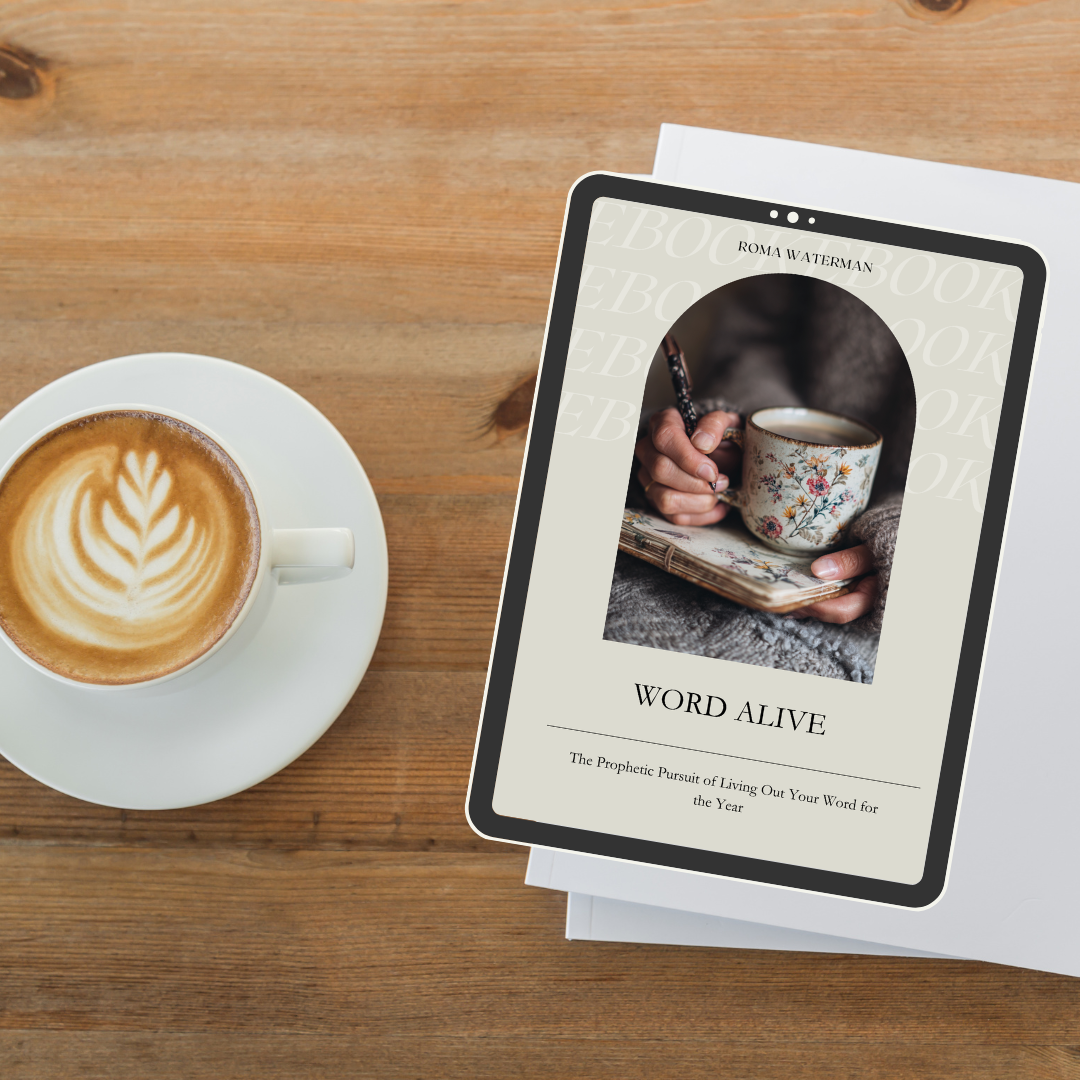 Ebook iPad Mockup  (2).png