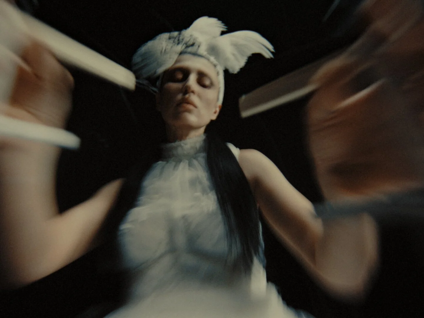 THE TALE OF THREADS AND NEEDLE (Directed by Nikolai Sidorov-Frantsuzov)