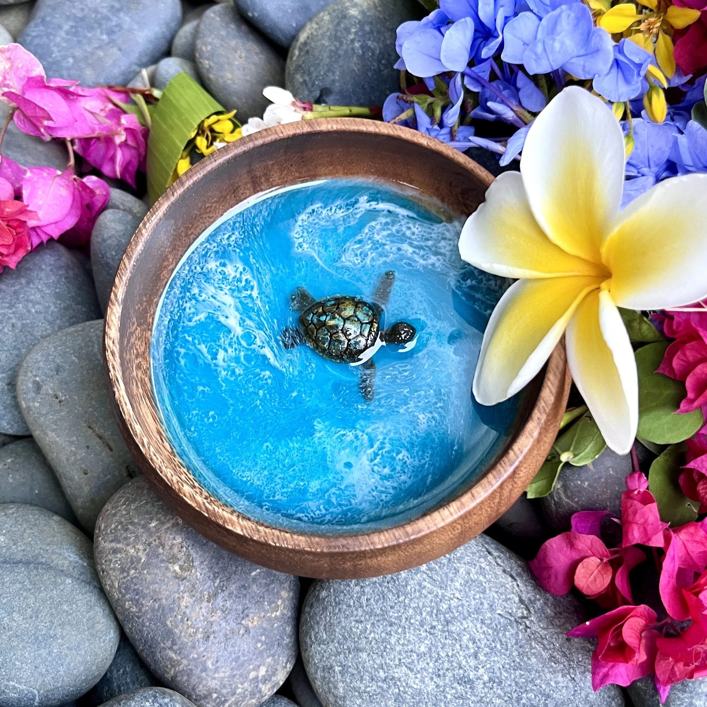 Turtle Resin Art bowl.