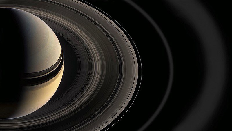 Saturn and Fractal Rings, NASA/JPL-Caltech/SSI, Public domain, via Wikimedia Commons