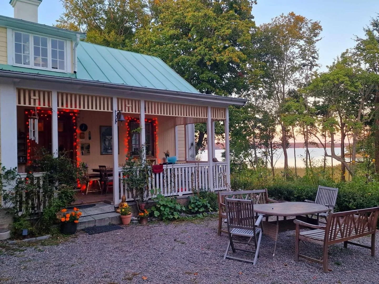 Semi-silent Tantra Retreat