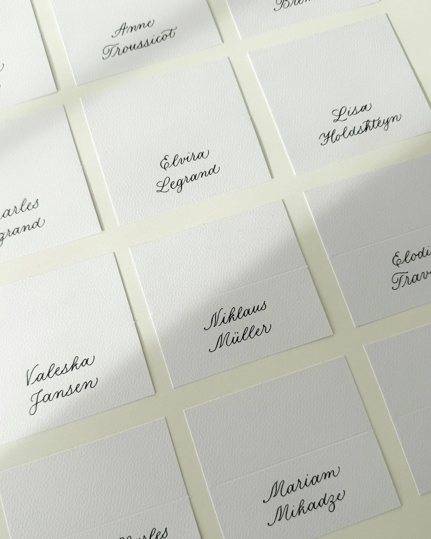 Classic calligraphy with black ink on white paper never goes out of style ✨

I&rsquo;ve handwritten these place cards for two private brand events. If you look closely you can spot the names of some famous Switzerland influencers

#placecardcalligrap