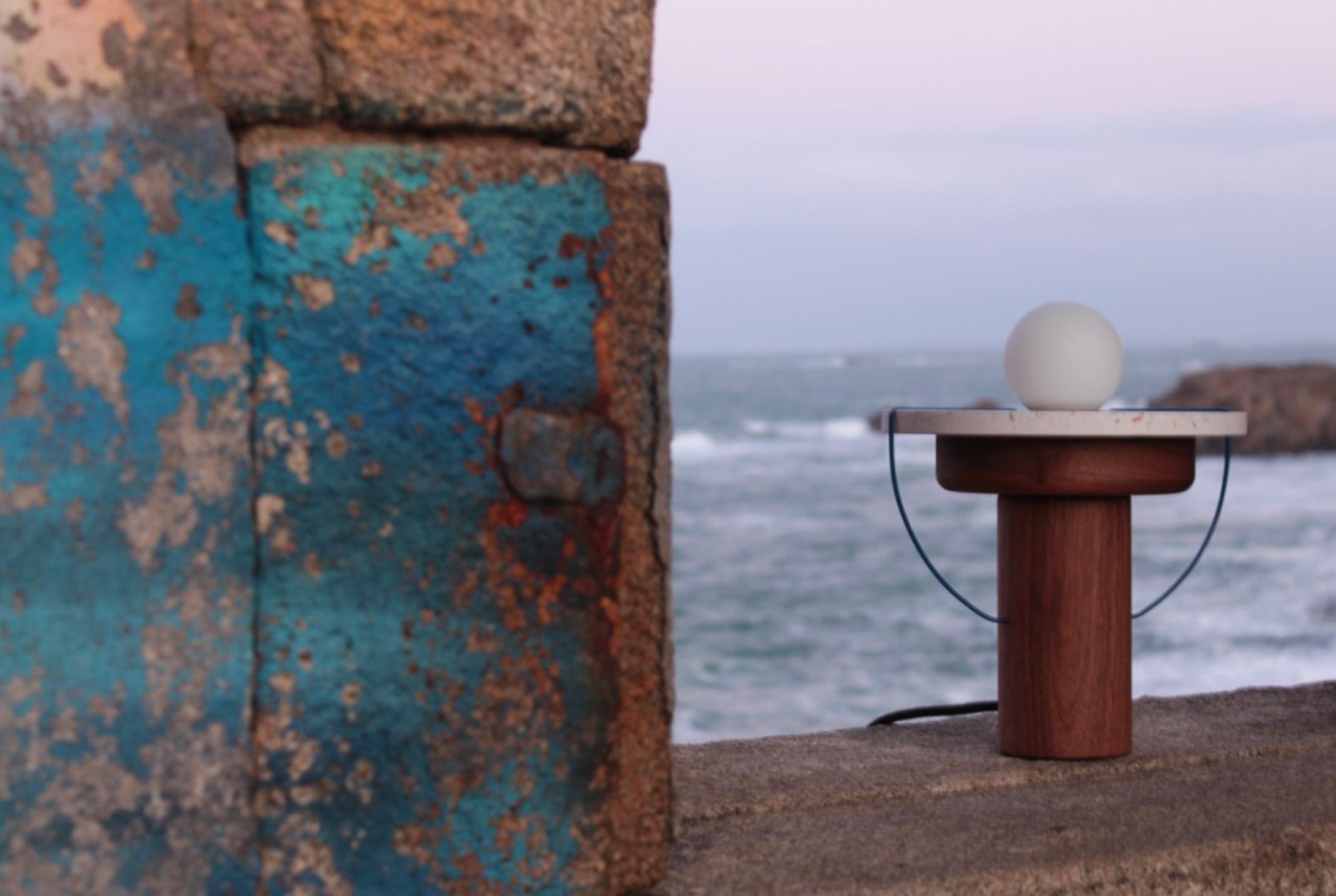 lighthouse_designlamp.jpg