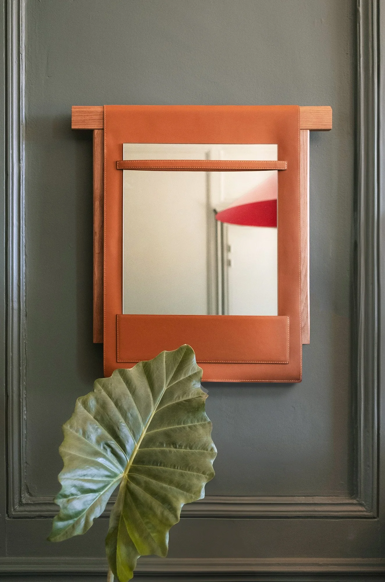 SELA_miroir_AMMOxHLmaroquinerie.jpg