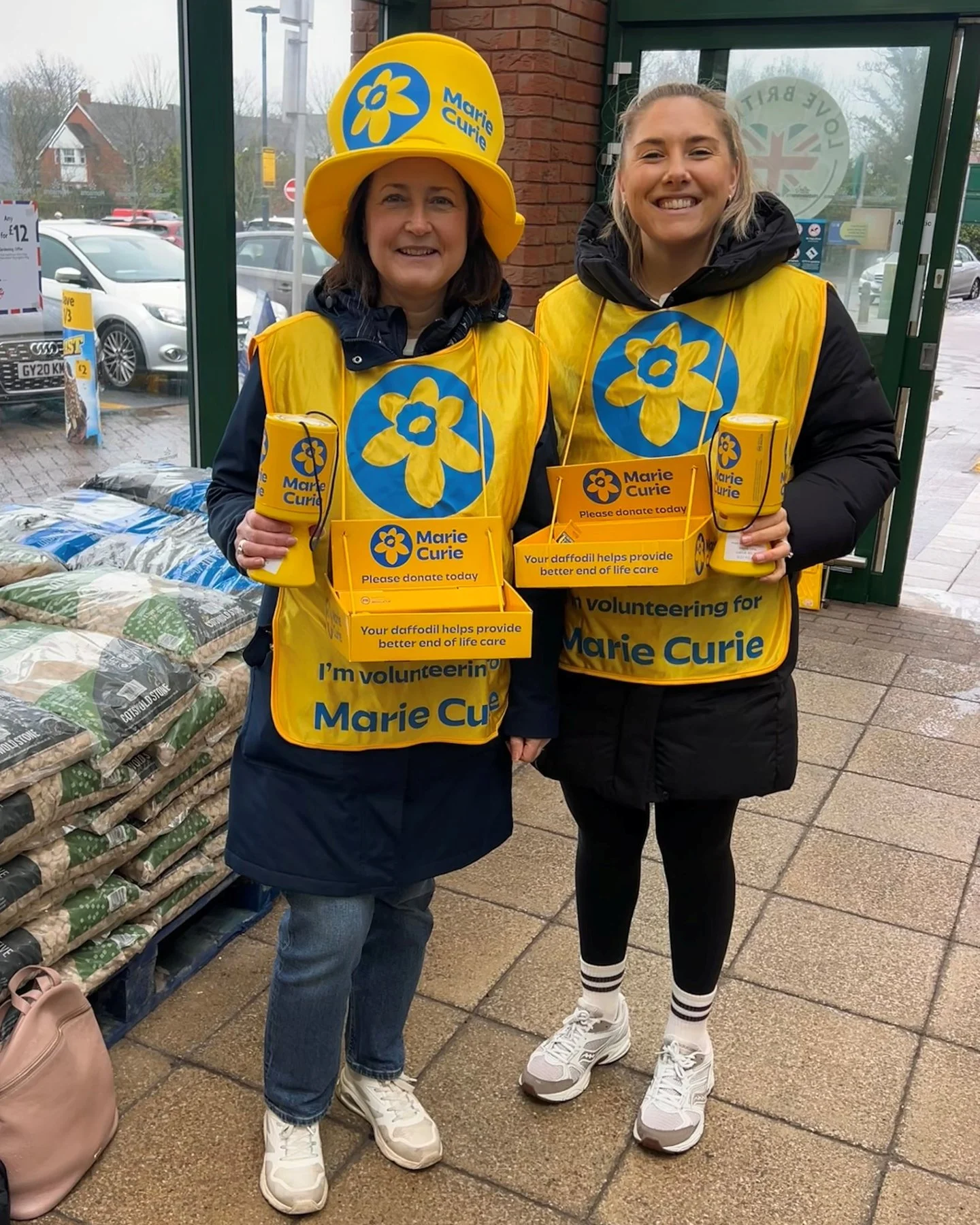 Shoutout to our team members who braved the rain and chilly weather on Friday to support a collection for @mariecurieuk in Solihull 💛

We&rsquo;re still totalling up the amount raised, but together they volunteered an incredible 12 hours &ndash; wel