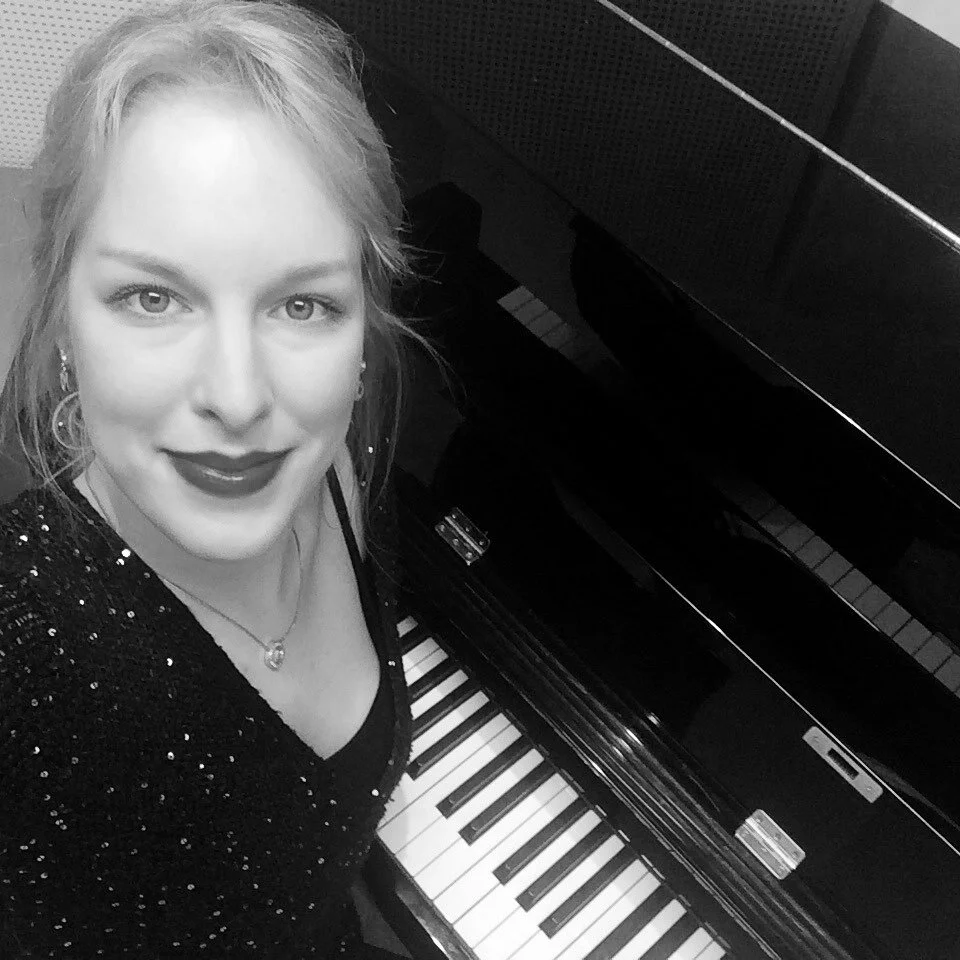 Anna Saaritsa - mezzosopraano / laulupedagogi